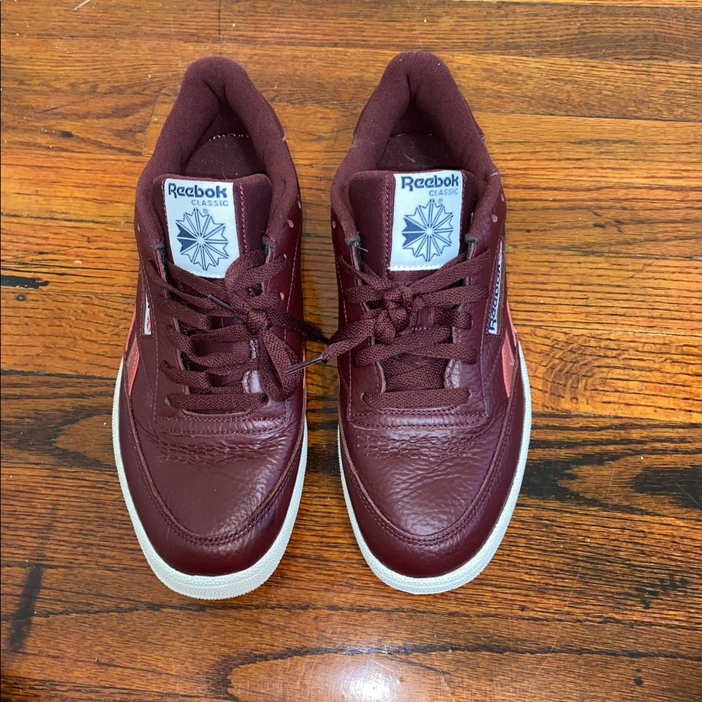 mens classic reeboks size 10.5